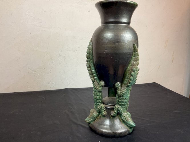 Vase bernard mafoua dans le goût Majolique Palissy , Thomas Sergent ( crocodile)