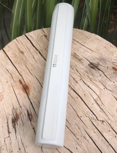 Vase blanc allongé en porcelaine Serax Maison d Être