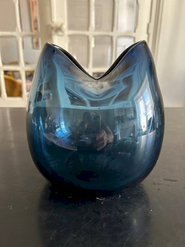 vase bleu scandinave