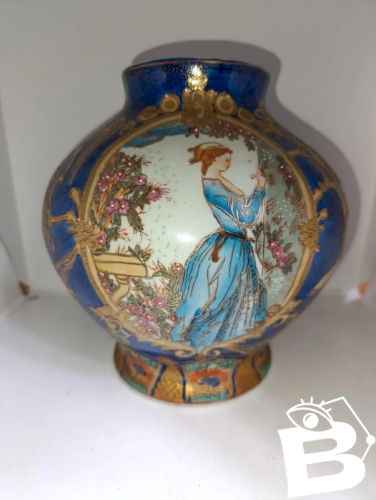 vase boule chinois 20eme siecle couleur cobalt a decor floral et de femme en bon etat