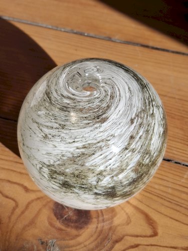 Vase boule soliflore en verre soufflé Yonel Faure signé