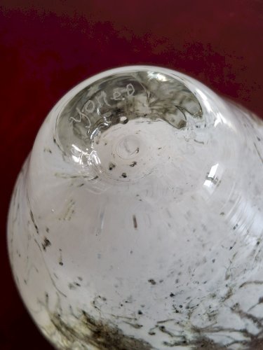Vase boule soliflore en verre soufflé Yonel Faure signé