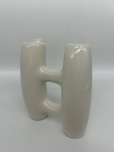 Vase brutaliste en céramique blanche