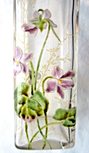 Vase carré en verre incolore émaillé LEGRAS d'un semis de violettes, N° 12