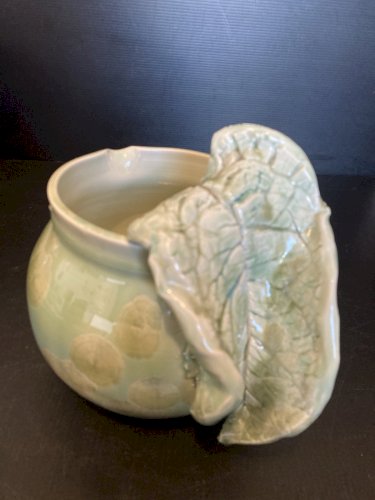 vase céramique naturaliste cristallisations  vert céladon signé à identifier