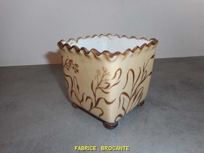 VASE C.RETRAITE DE SAUMUR 1882 E.ESUCAULS