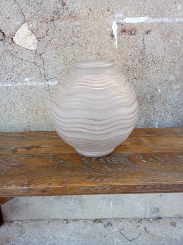 Vase de Pierre d’Avesn en verre moulé-pressé, travail français dans le pur style Art Déco