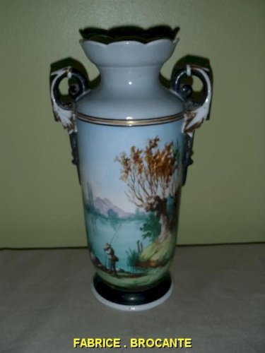 VASE DECOR DE PECHE EN PORCELAINE DU XIX ème SIECLE N°1