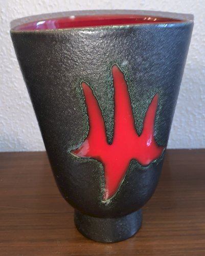 vase en céramique bicolore rouge noir Elchinger 1950's