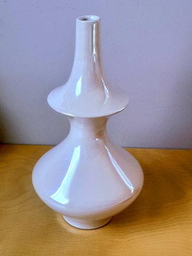 Vase en céramique blanche 