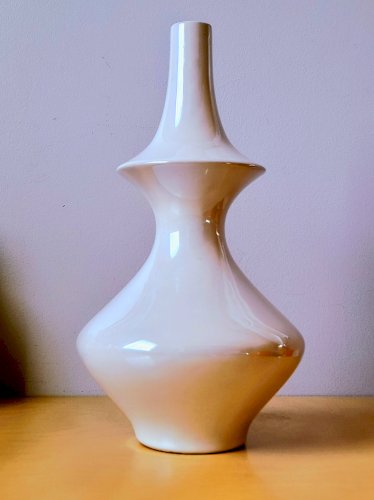 Vase en céramique blanche 