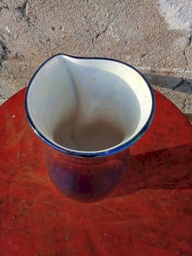 Vase en céramique irisée