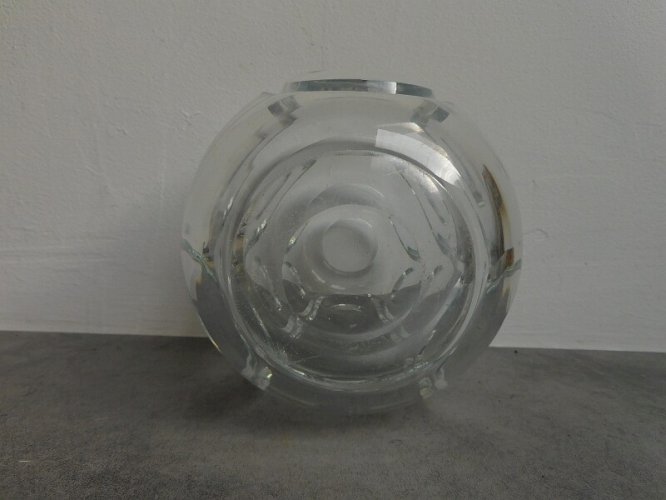 VASE EN CRISTAL BLANC ANCIEN