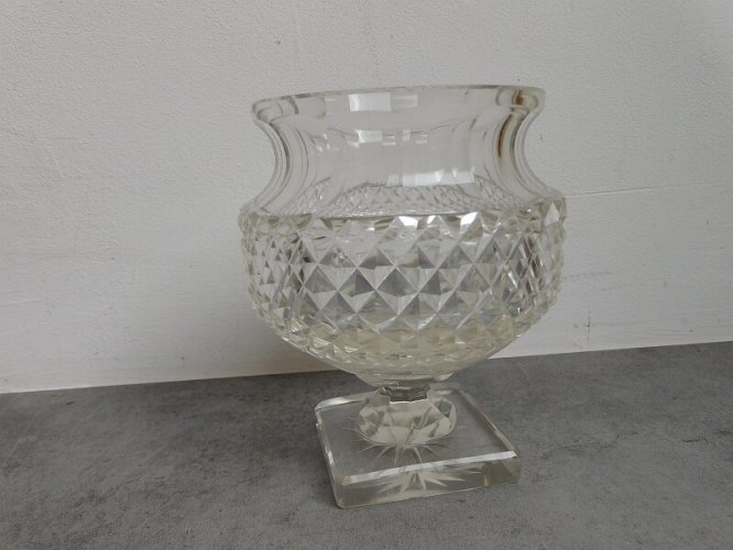 VASE EN CRISTAL BLANC N° 10