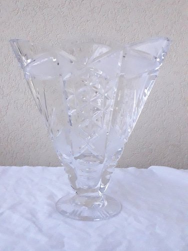 Vase en cristal taillé