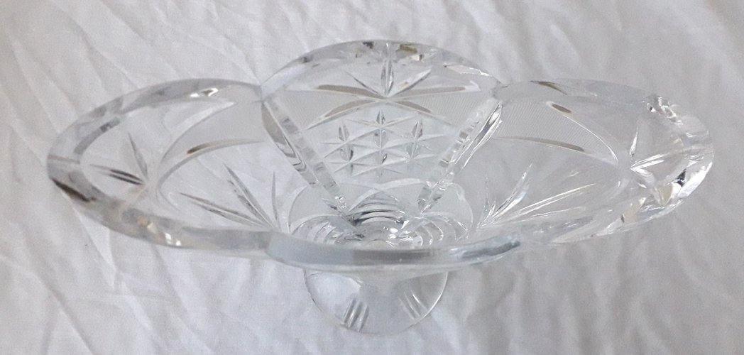 Vase en cristal taillé
