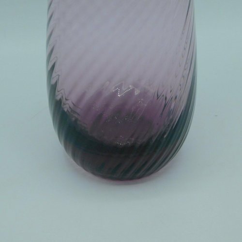 Vase en cristal violet à décor torsadé - Vintage - Années 80