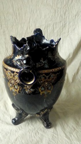 VASE EN FAIENCE GIEN BLEU DE FOUR DECOR EMAILLE TETE DE DAUPHIN POISSON FIN 19 E