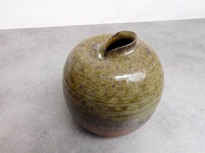 VASE EN GRES VERNISSE SIGNE