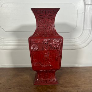 Cinnabar lacquer vase China carved with floral patterns and figures L1074