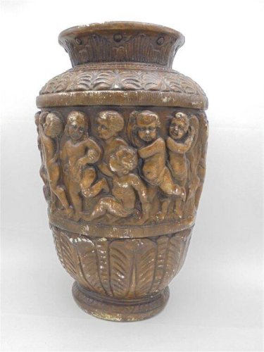 Vase en plâtre