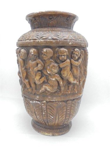 Vase en plâtre