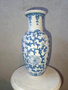vase en porcelaine chinoise 20eme siecle a decor de fleur en bon etat