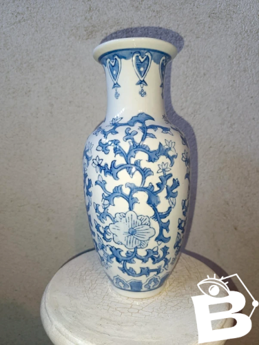 vase en porcelaine chinoise 20eme siecle a decor de fleur en bon etat