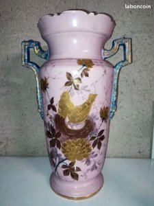 Vase en porcelaine de limoges à decor japonisant et doiseaux datant de la fin du 19eme siecle