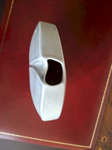 Vase en porcelaine de Virebent