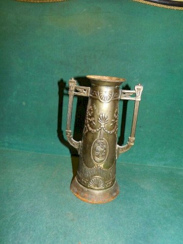 VASE EN TOLE DORE DECOR GREC