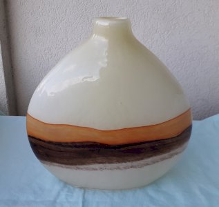 Vase en verre artisanal
