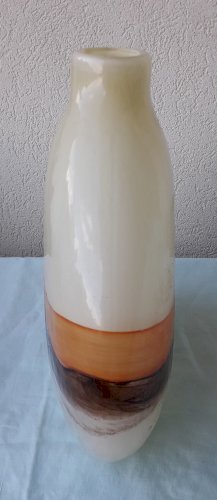 Vase en verre artisanal