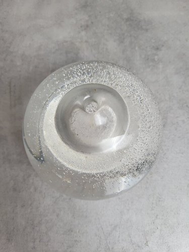VASE EN VERRE AVEC DES INCRUSTATIONS DE BULLES