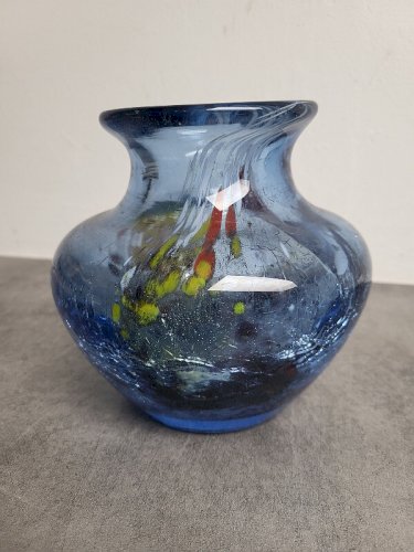 VASE EN VERRE CRAQUELE ET MULTICOLORE