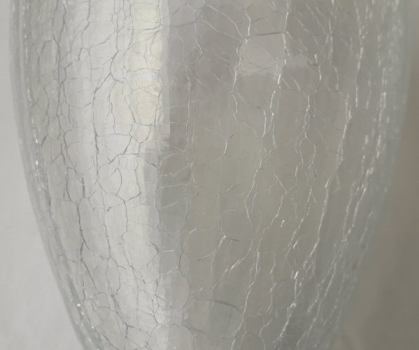 vase en verre craquelé