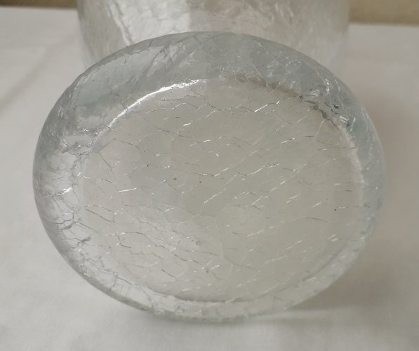 vase en verre craquelé