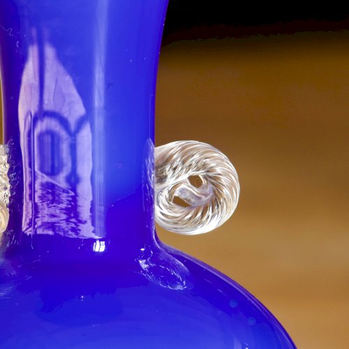 Vase en verre de Murano soufflé bouche bleu