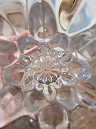 Vase en verre évasé en forme de fleur