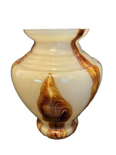 Vase en Verre marron clair à coulures marron foncé vintage décoration artisanat