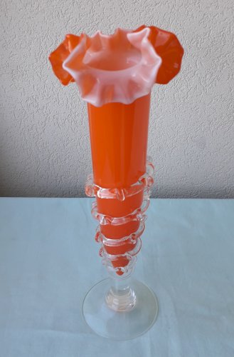 Vase en verre orange