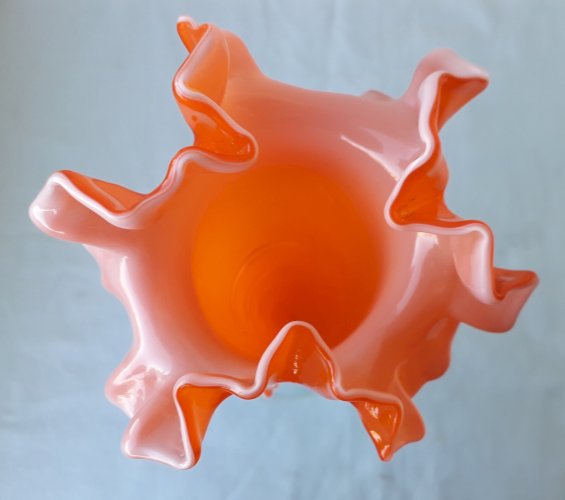 Vase en verre orange