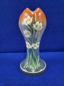 PAINTED GLASS VASE ENAMEL WITH DAFFODIL DECORATION