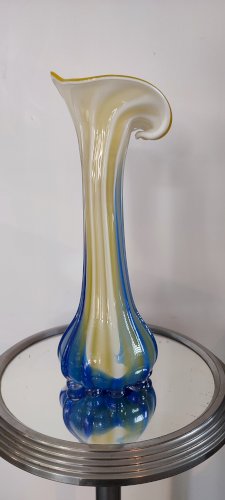 Vase en verre soufflé Murano Calla Lily années 60-70