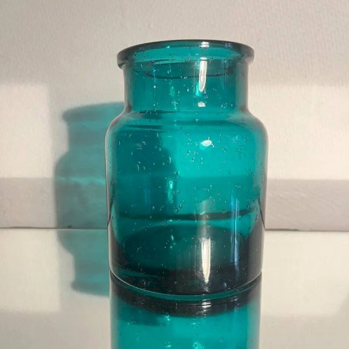 Vase en verre soufflé vintage