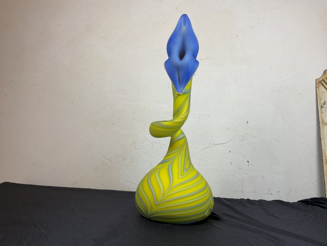 Vase forme libre par  Bajian Essie Zareh