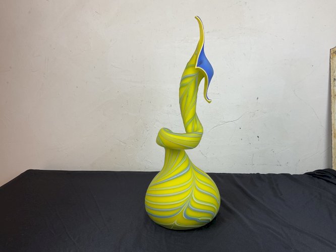 Vase forme libre par  Bajian Essie Zareh