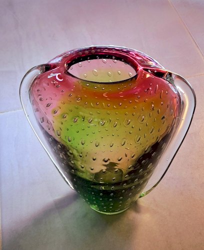 Vase fraise en verre bullé de Murano 1960
