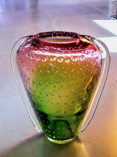 Vase fraise en verre bullé de Murano 1960