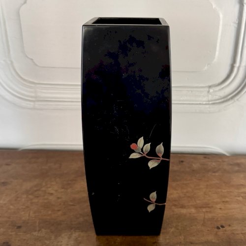 Vase japonais en laque rehaussée fleurs peintes vers 1930 M3916